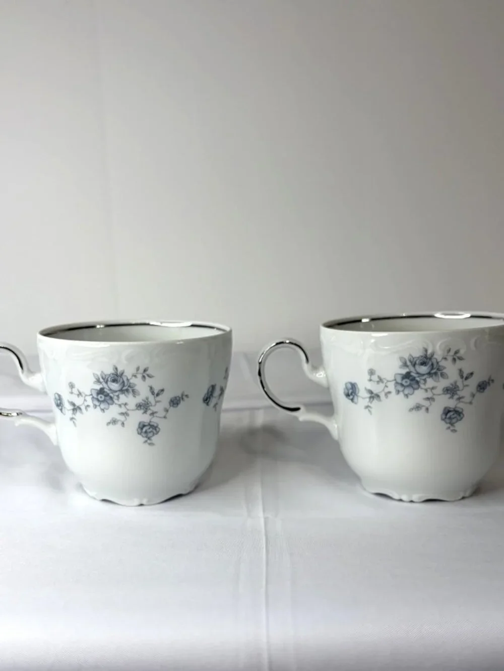 Vintage Johann Haviland‎ Blue Garland Cups Set of 4 Bavaria Germany Floral Tea